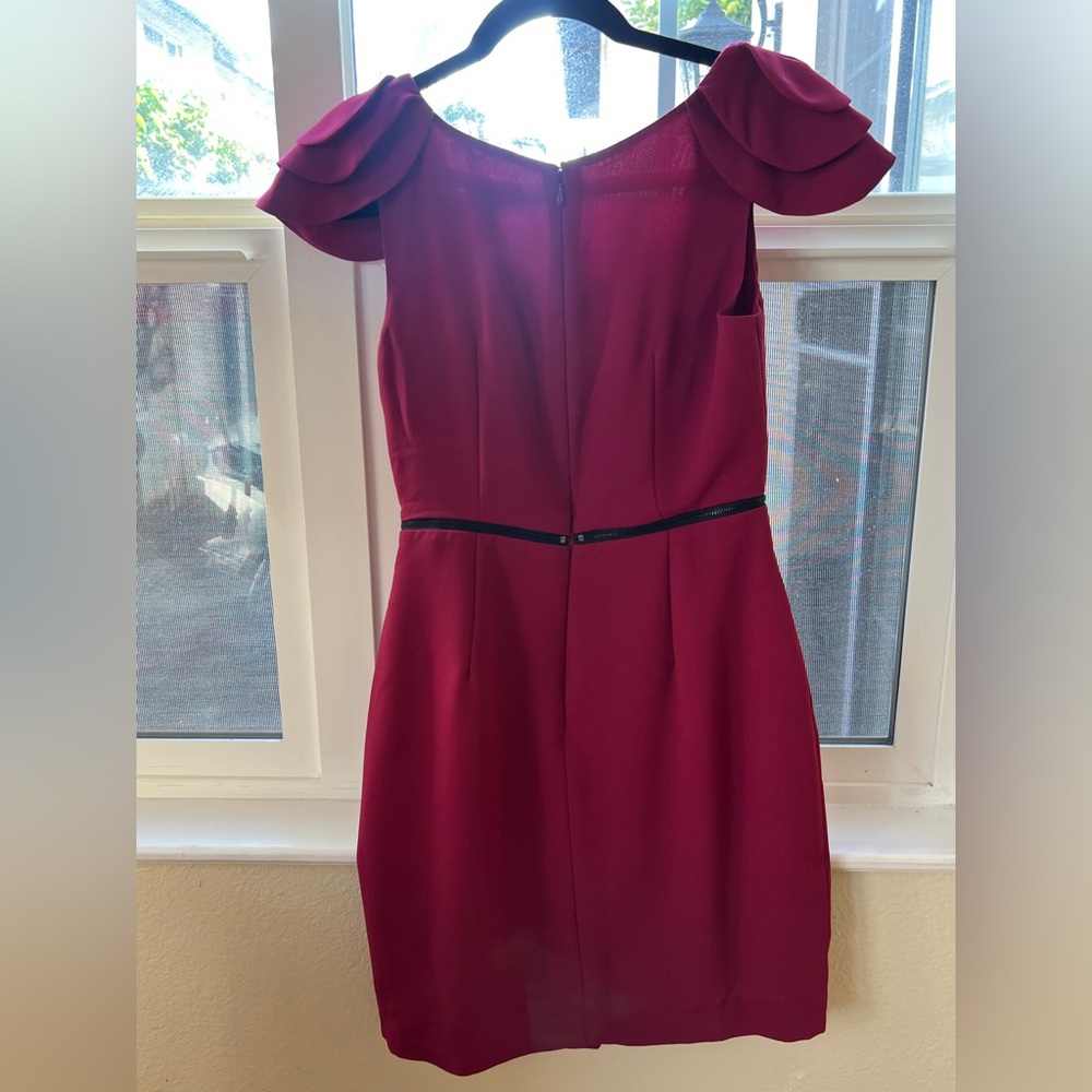 🌷💄BCBGENERATION RASPBERRY MINI DRESS W/LAYERED LAPEL SHOULDER💄🌷 - Picture 8 of 8